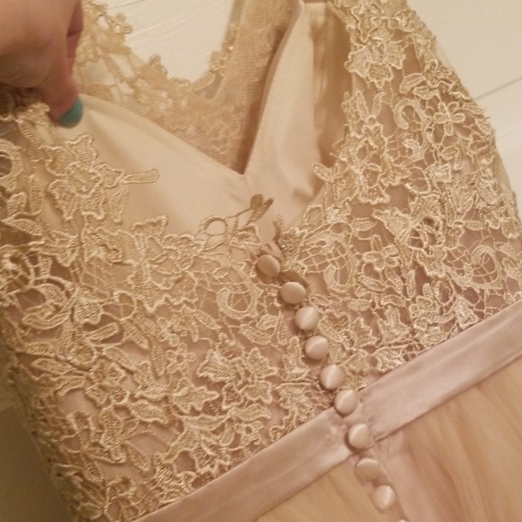 Unbranded champagne ballgown - Picture 3 of 6